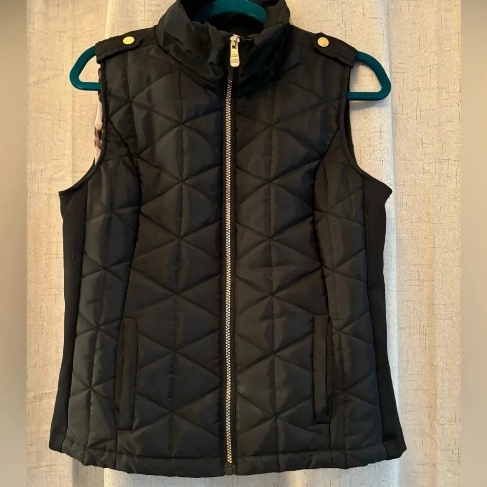 Cavalini Originals Quilted Vest, Size M. Leopard‎ inside lining. Black.